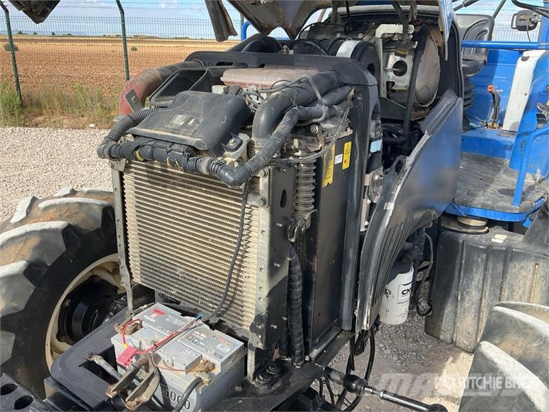 New Holland T475 4WD Tractor Tractores