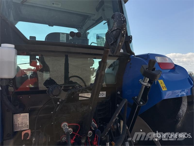 New Holland T5.95 4WD Tractor Tractores