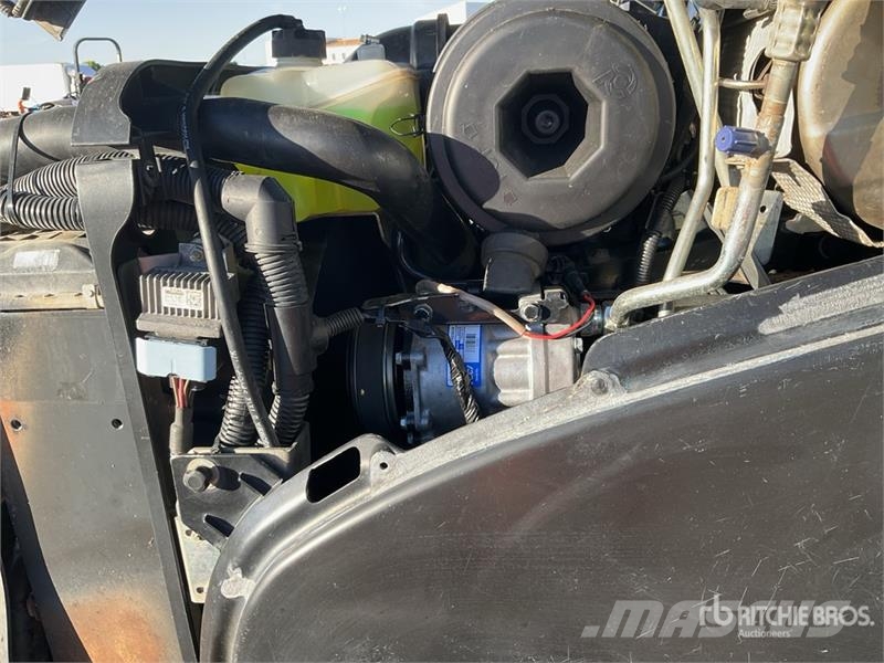 New Holland T5.95 4WD Tractor الجرارات