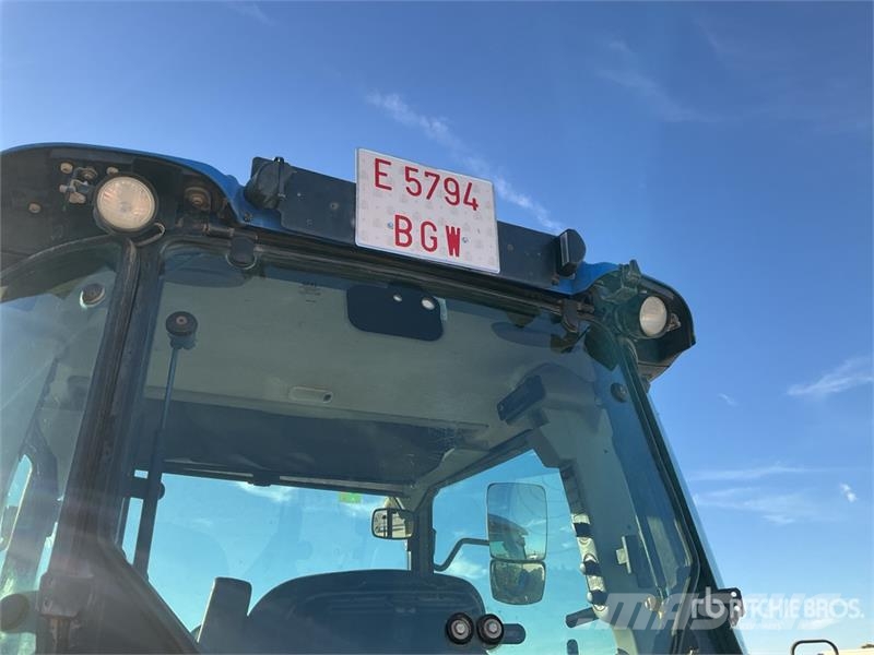 New Holland T5.95 4WD Tractor الجرارات
