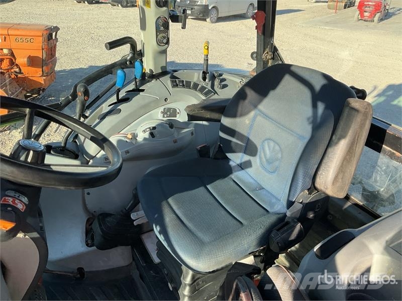 New Holland T5.95 4WD Tractor الجرارات