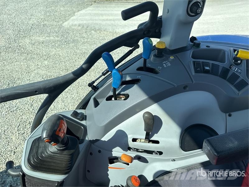 New Holland T5.95 4WD Tractor Tractores