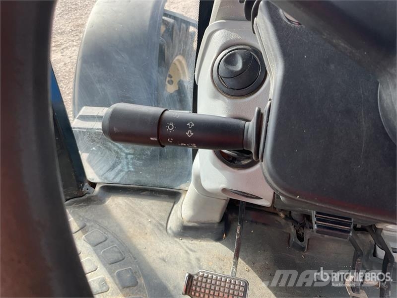 New Holland T6.125 4WD Tractor トラクター