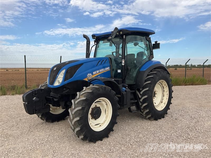 New Holland T6.125 4WD Tractor トラクター