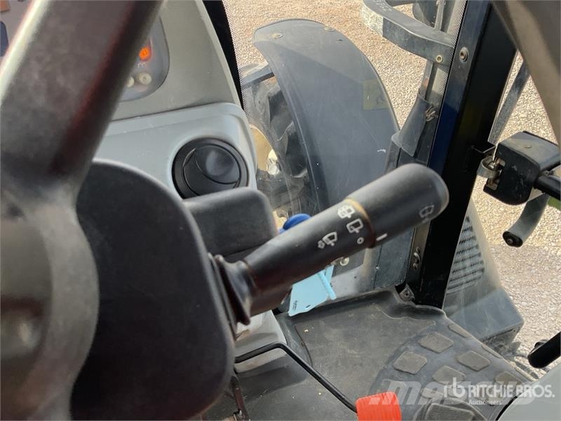 New Holland T6.125 4WD Tractor トラクター