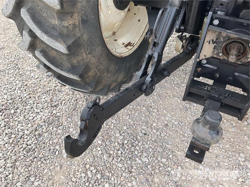 New Holland T6.125 4WD Tractor トラクター