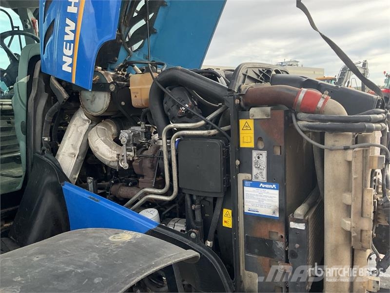 New Holland T6.125 4WD Tractor トラクター