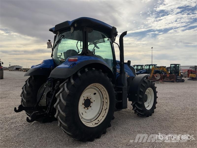 New Holland T6.125 4WD Tractor トラクター