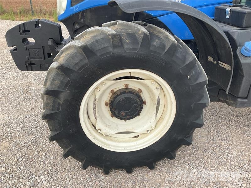 New Holland T6.125 4WD Tractor トラクター