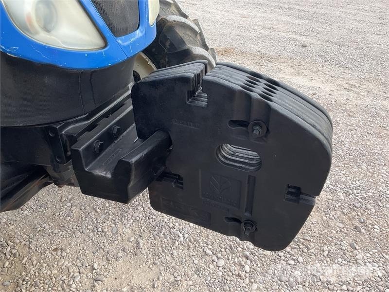 New Holland T6.125 4WD Tractor トラクター