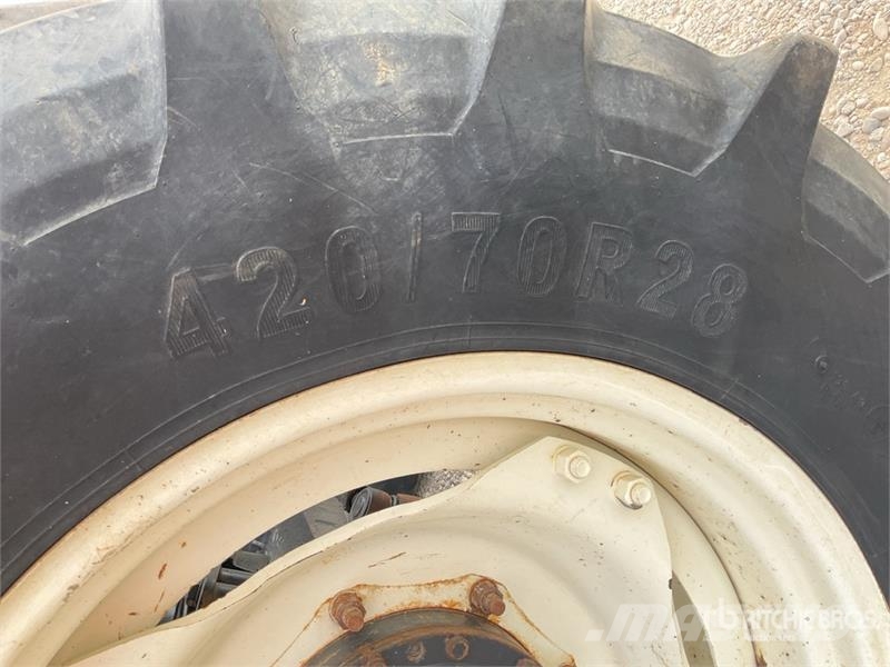 New Holland T6.125 4WD Tractor トラクター