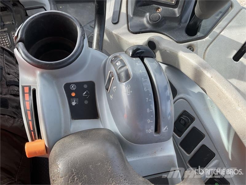 New Holland T6.125 4WD Tractor トラクター