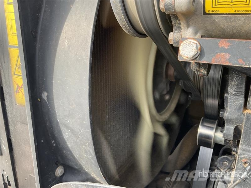 New Holland T6.125 4WD Tractor トラクター