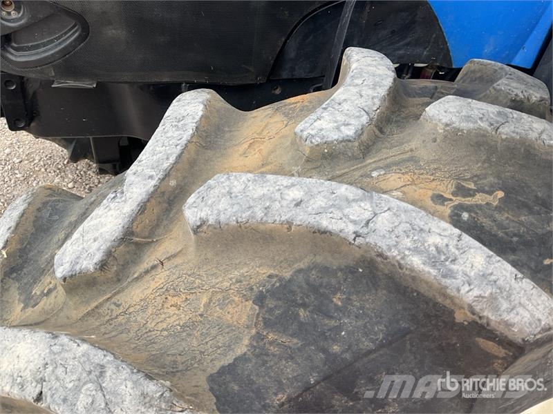 New Holland T6.125 4WD Tractor トラクター