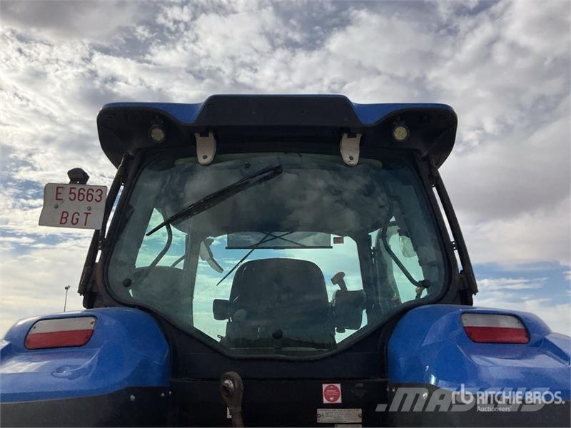New Holland T6.125 4WD Tractor トラクター