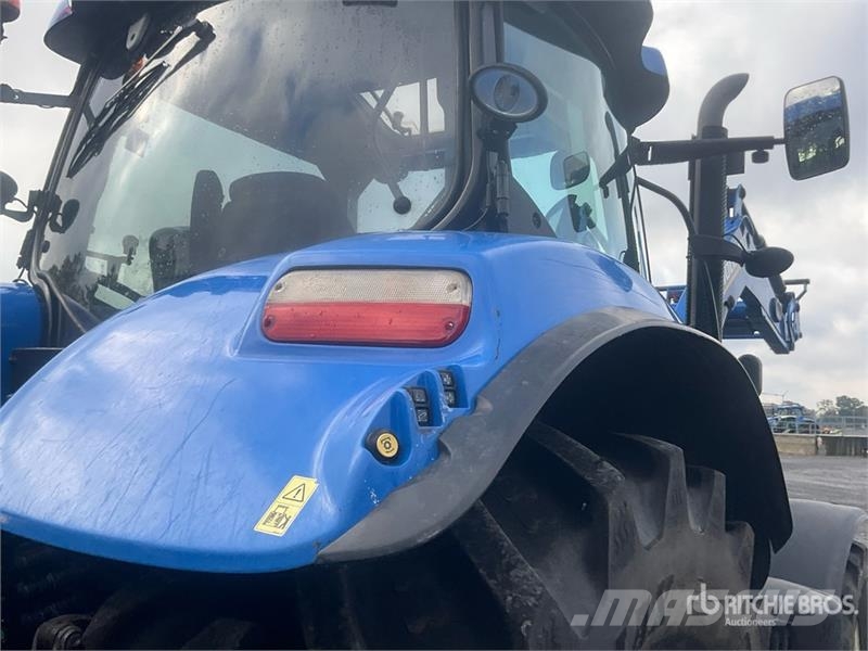 New Holland T7.200 Auto Command 4WD Tractor Traktorit