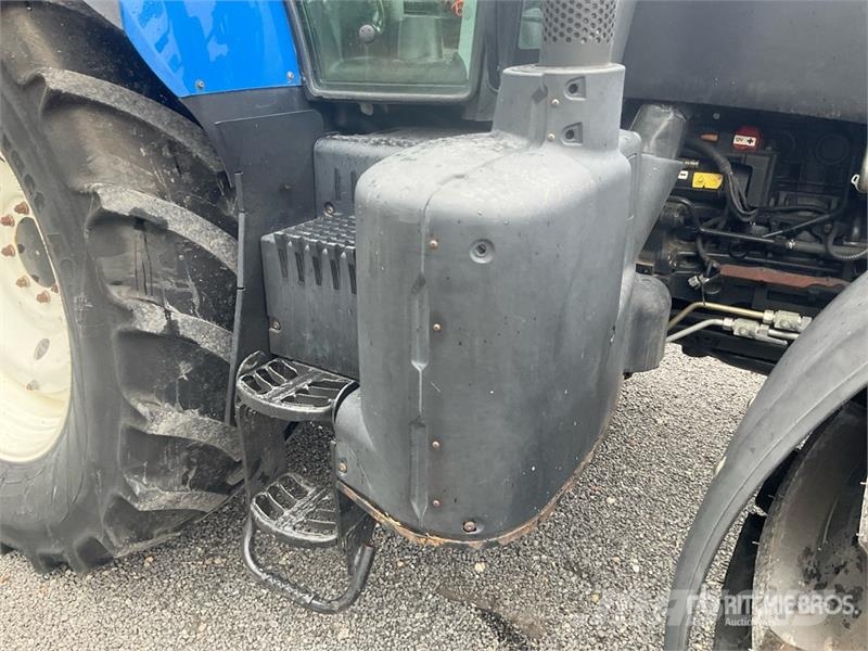 New Holland T7.210 Tractors