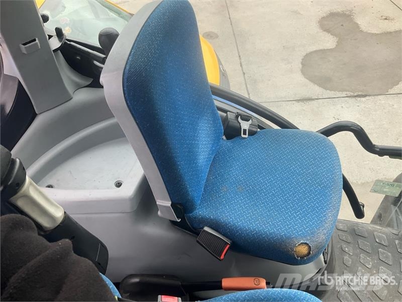 New Holland T7.210 Tractors