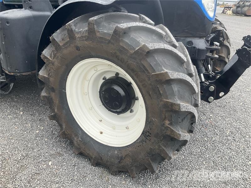 New Holland T7.210 Tractors