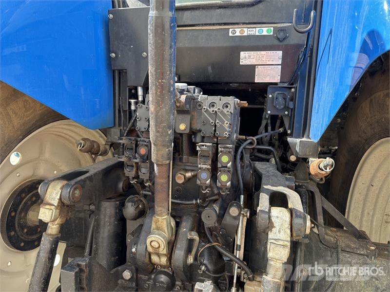 New Holland T7.270 Autocommand 4x4 Tracteur Agricole 4WD Tract Traktoren