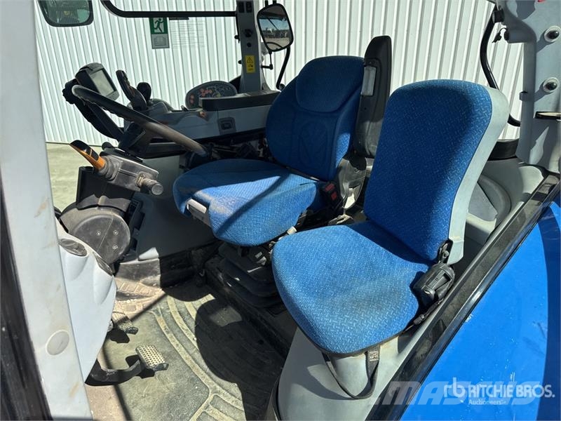 New Holland T7.270 Autocommand 4x4 Tracteur Agricole 4WD Tract Traktoren