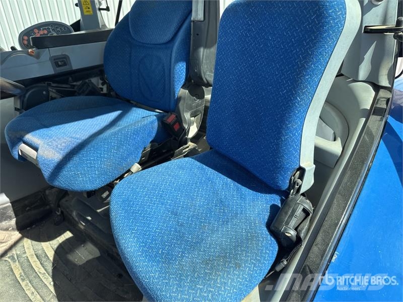 New Holland T7.270 Autocommand 4x4 Tracteur Agricole 4WD Tract Traktoren