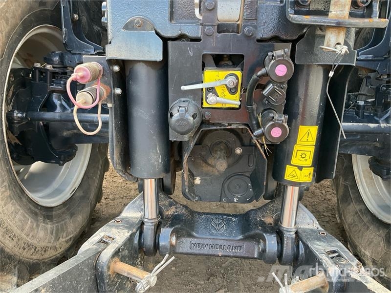 New Holland T7.300 4WD Tractor Traktorid