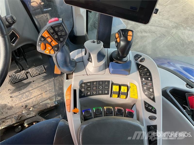 New Holland T7.300 4WD Tractor Traktorer