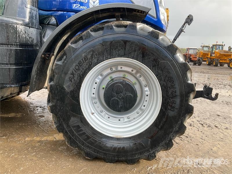 New Holland T7.300 4WD Tractor Traktorok