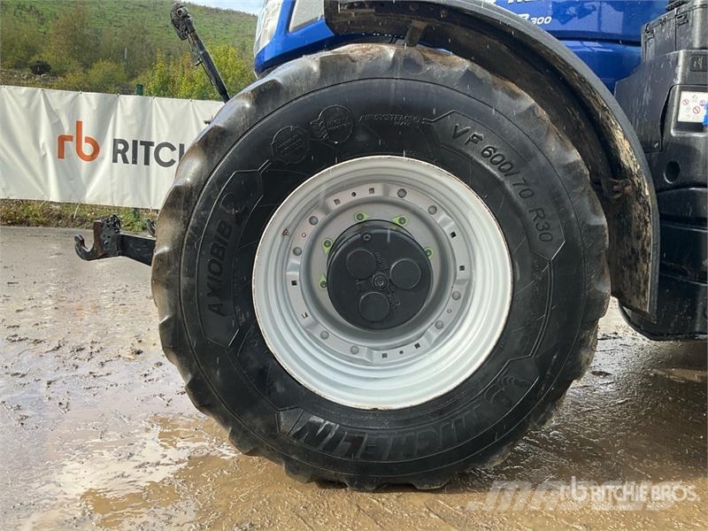 New Holland T7.300 4WD Tractor Traktorok