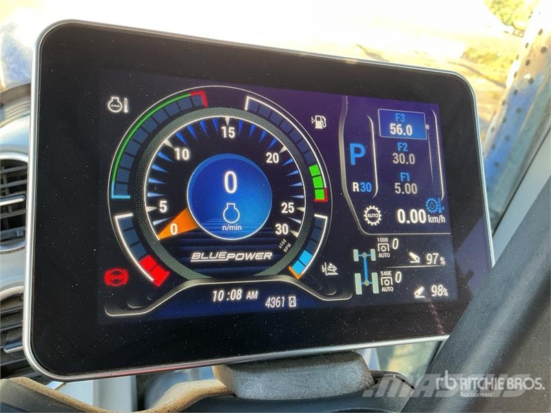 New Holland T7.300 4WD Tractor Tractors