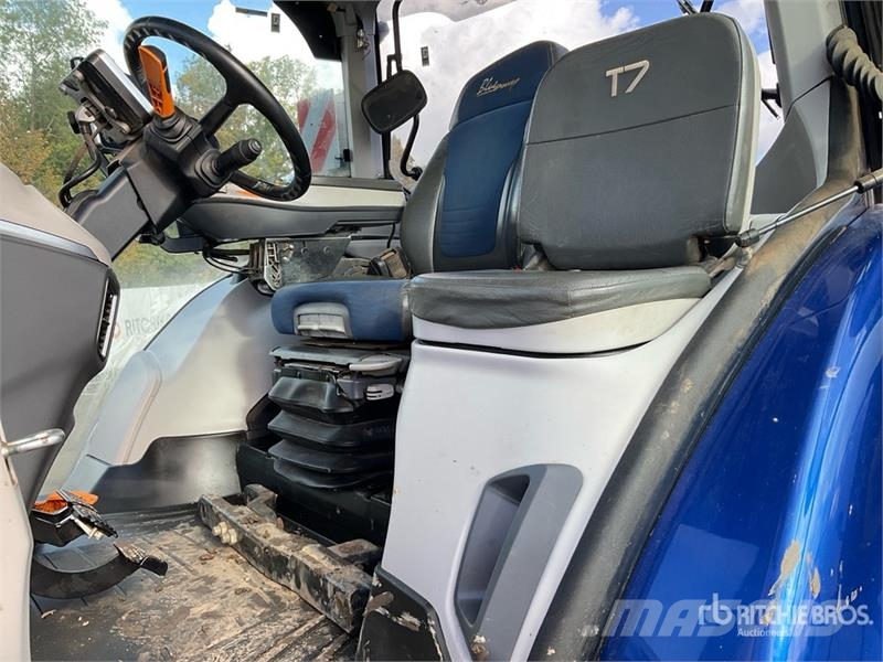 New Holland T7.300 4WD Tractor Traktorer