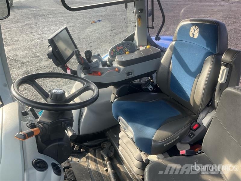 New Holland T7.315 AC 4WD Tractor 트랙터