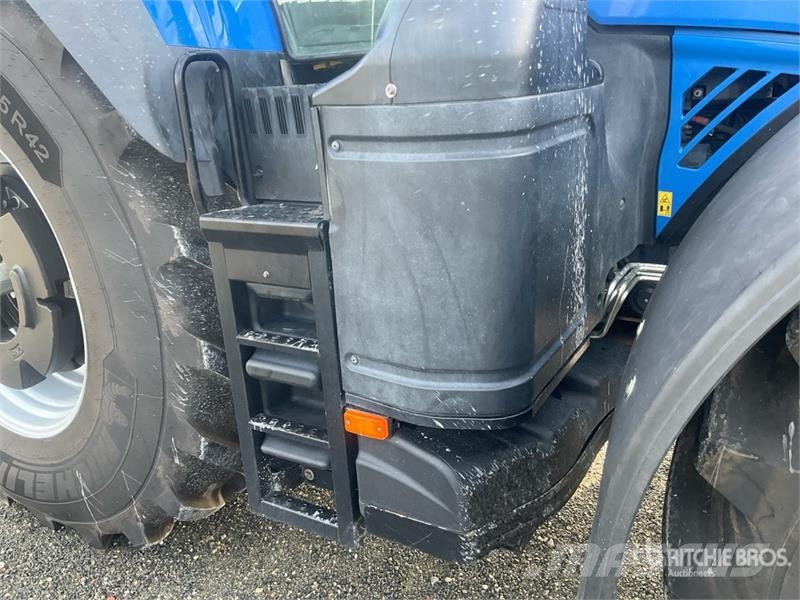 New Holland T7.315 AC 4WD Tractor 트랙터