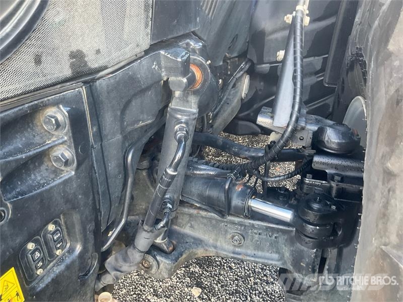 New Holland T7.315 Auto Command 4WD Tractor トラクター