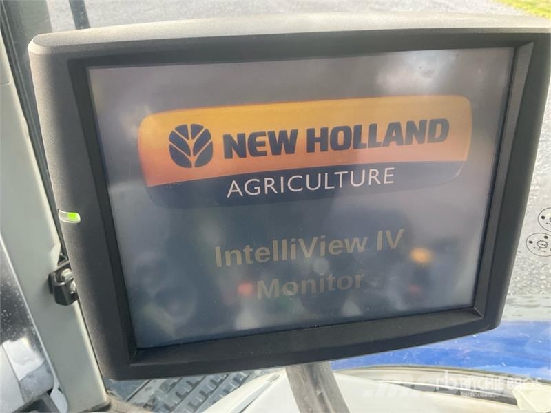 New Holland T7.315 Auto Command 4WD Tractor トラクター