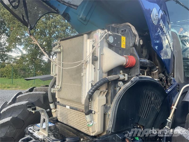 New Holland T7.315 Auto Command 4WD Tractor トラクター