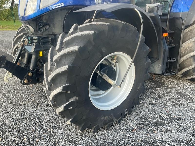 New Holland T7.315 Auto Command 4WD Tractor トラクター