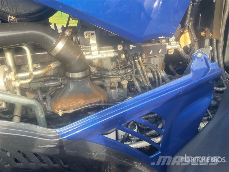 New Holland T7.315AC 4WD Tractor 曳引機