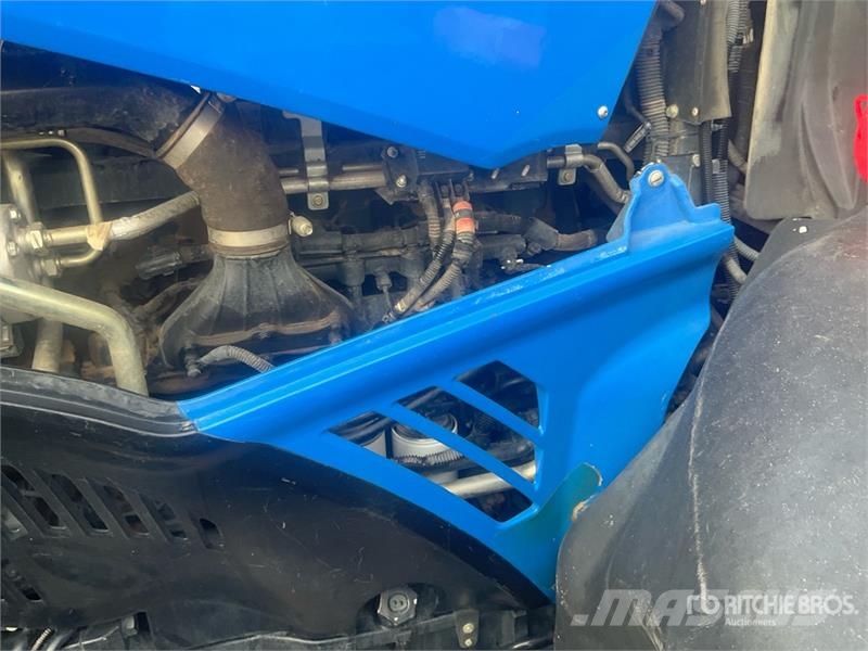 New Holland T7315AC 4WD Tractor 曳引機
