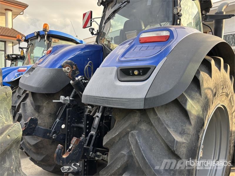 New Holland T7315AC 4WD Tractor Трактори
