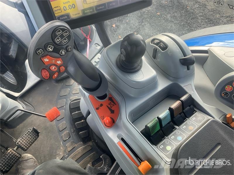 New Holland T7315AC 4WD Tractor Traktoriai