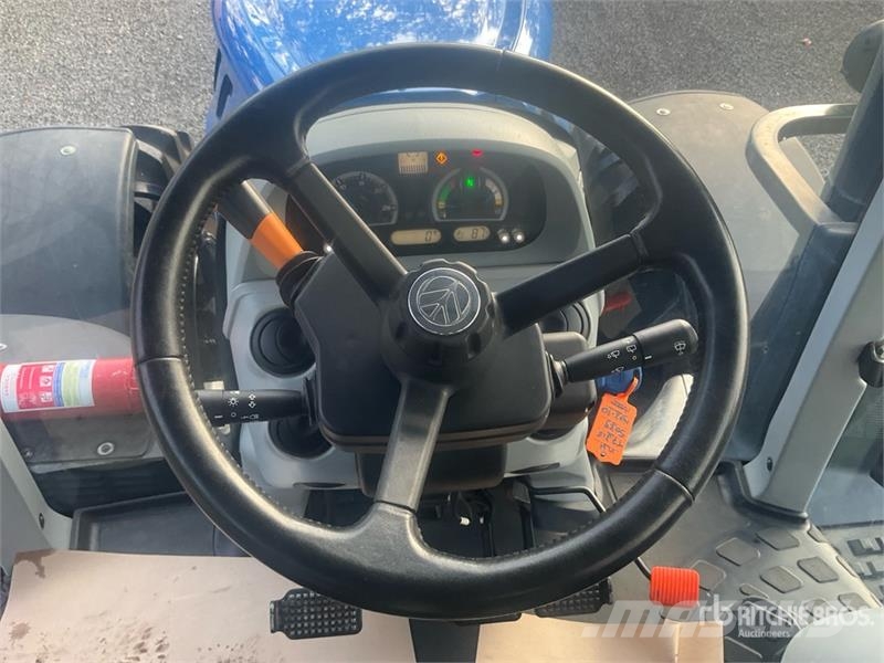 New Holland T7315AC 4WD Tractor 曳引機
