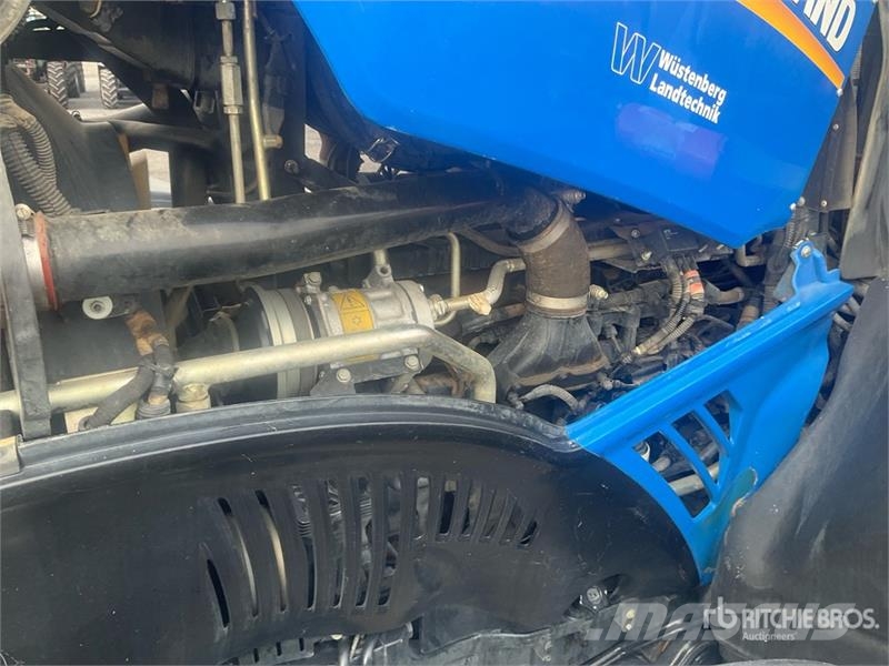New Holland T7315AC 4WD Tractor 曳引機