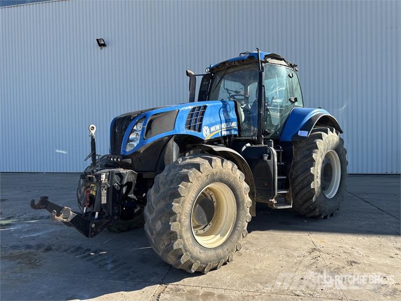 New Holland T8.330 Traktory