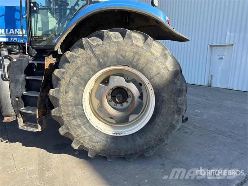 New Holland T8.330 Traktory