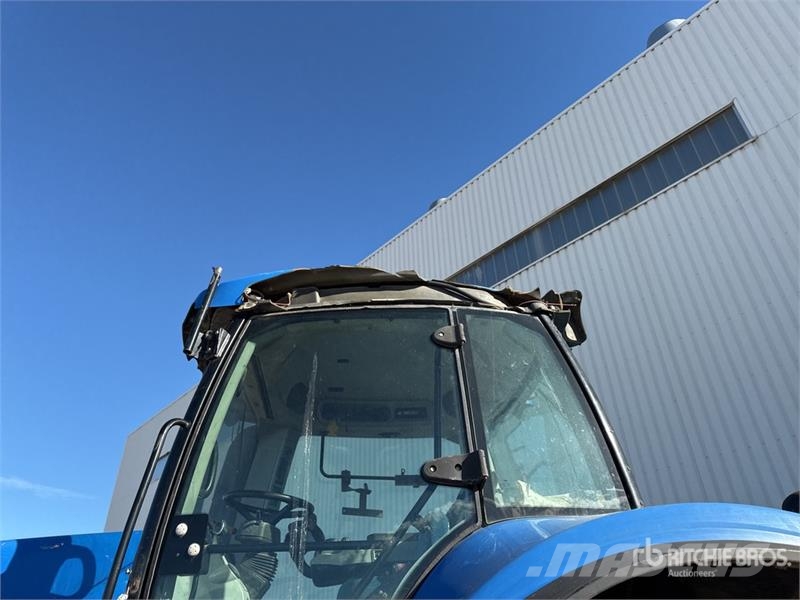 New Holland T8.330 Traktory