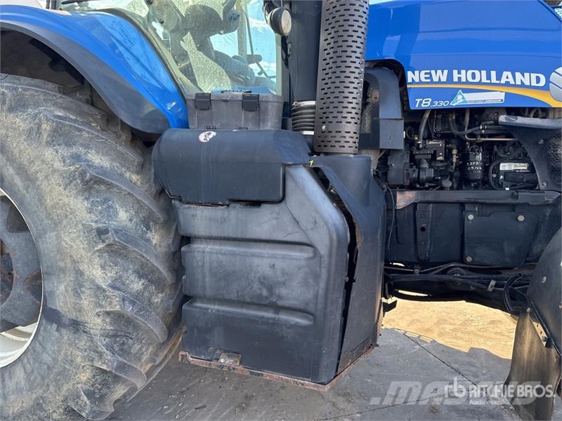 New Holland T8.330 Traktory