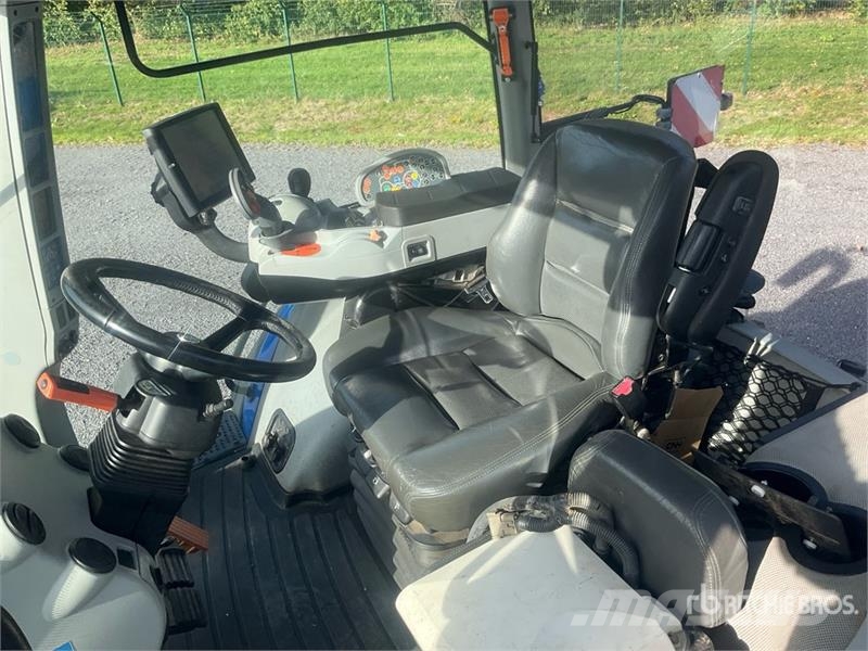 New Holland T8.380AC 4WD Tractor 拖拉机/农用车