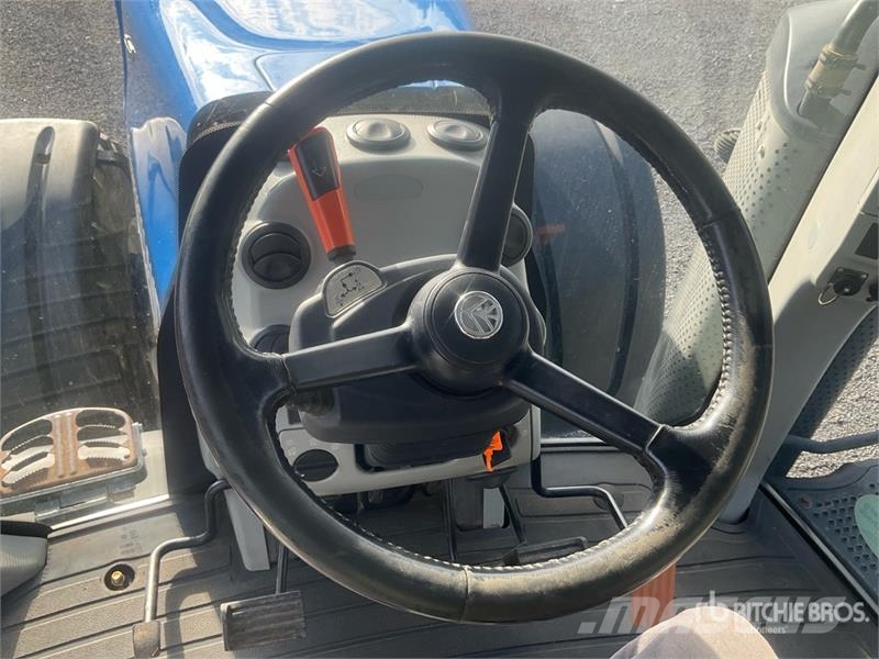 New Holland T8.380AC 4WD Tractor 拖拉机/农用车